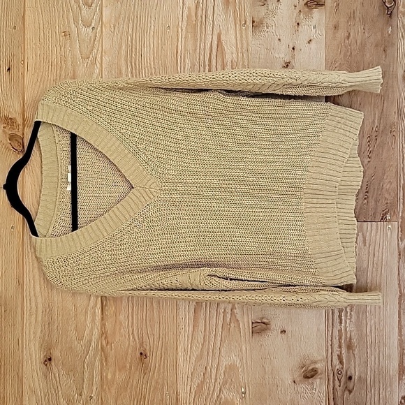 American Eagle Size Small Tan VNeck Oversized Sweater - Picture 1 of 6